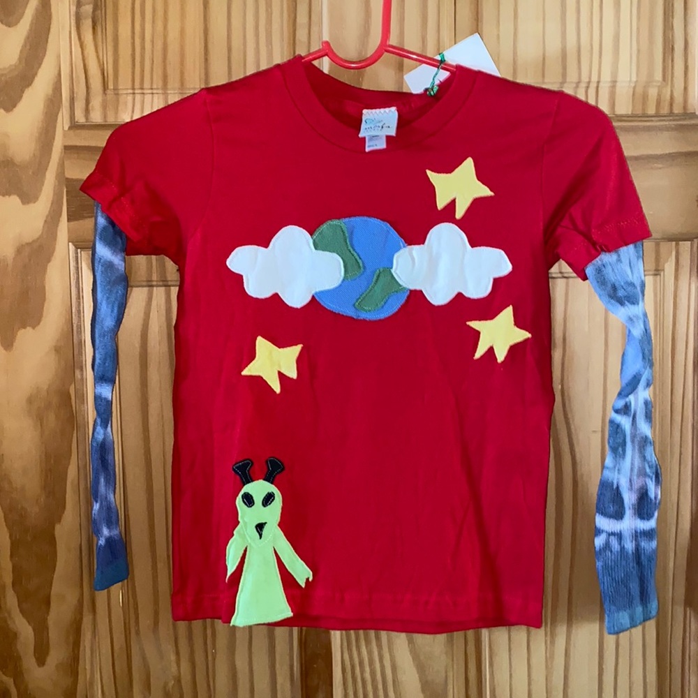 Morfs red alien long sleeve tee shirt (size 6)